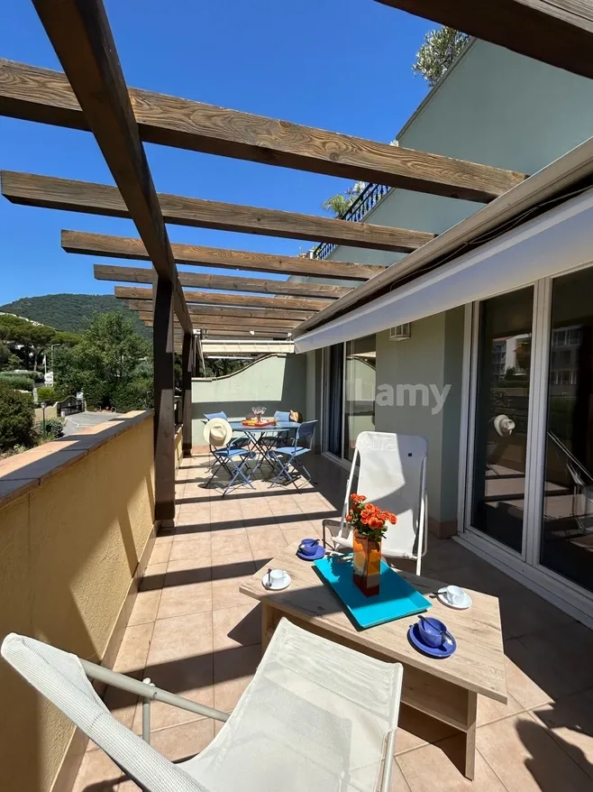 Terrazza - Charming T3 Apartment with Loggia in Nice