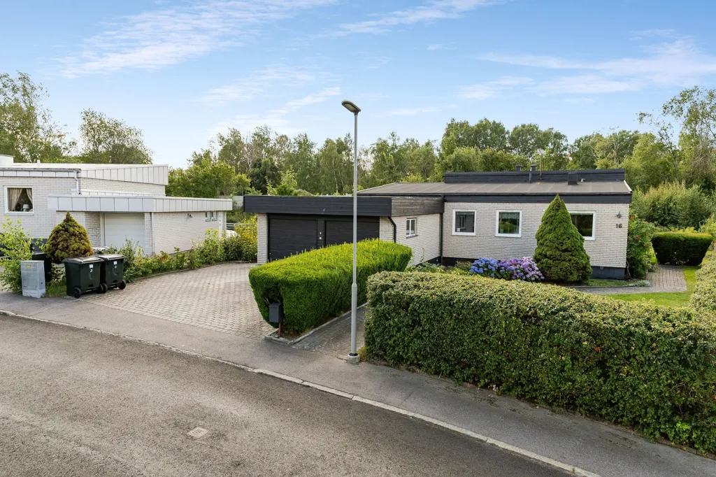 Extérieur - Spacious Bungalow with Garden in Quiet Area