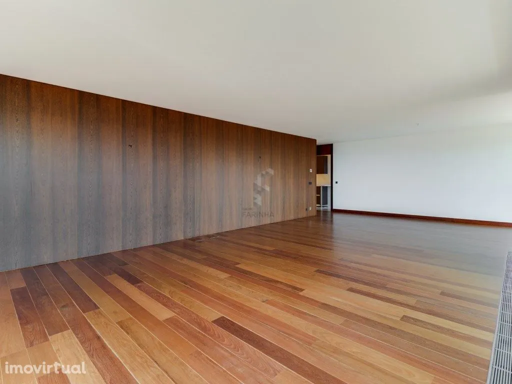 Elutuba - High Standard Flat with River View in Restelo