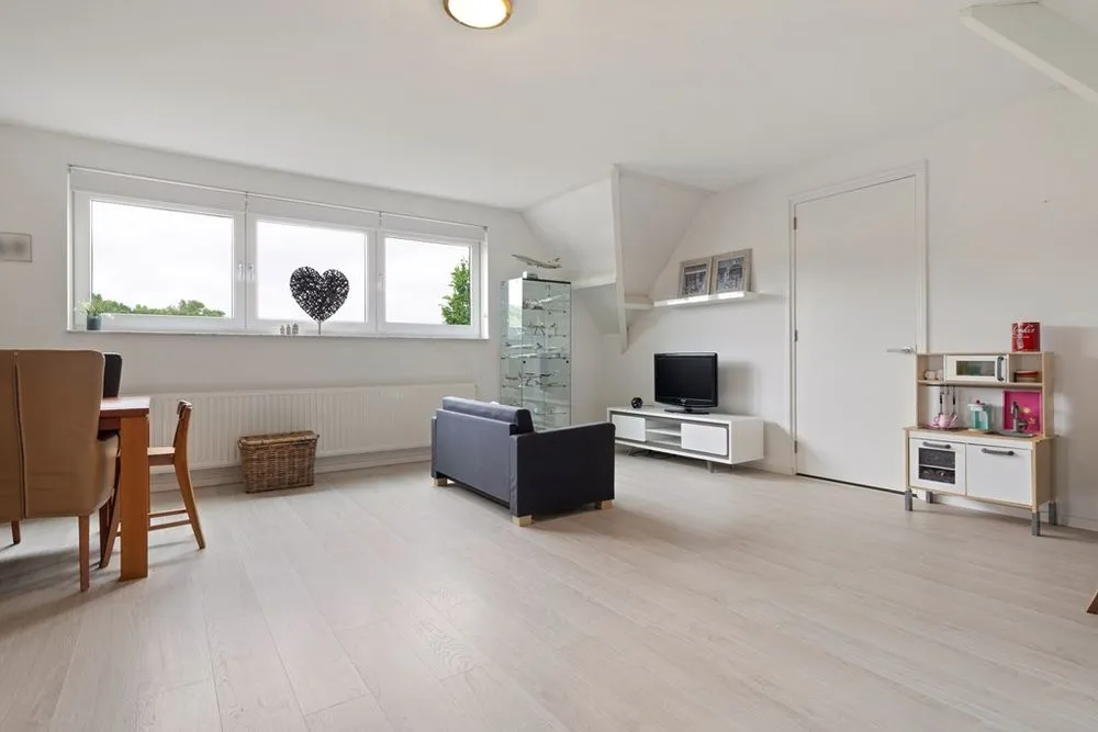 Elutuba - Eco-Friendly Villa with Solar Panels in Venlo