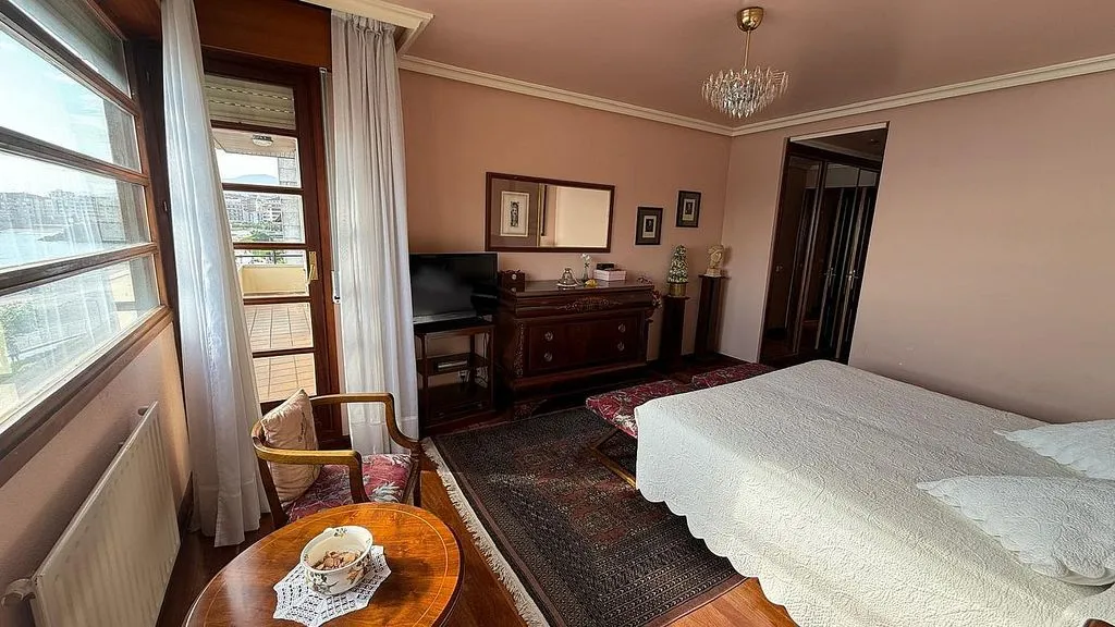 Chambres - Apartment with Pool and Sea View in Castro Urdiales