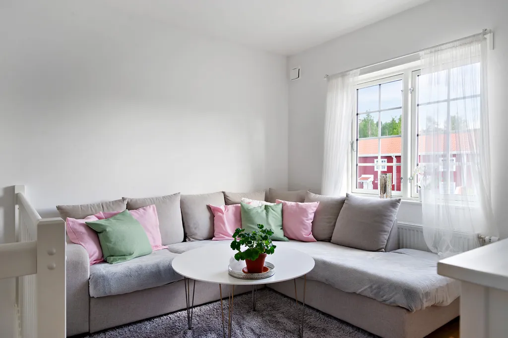Soggiorno - Apartment with Garden in Norra Bro