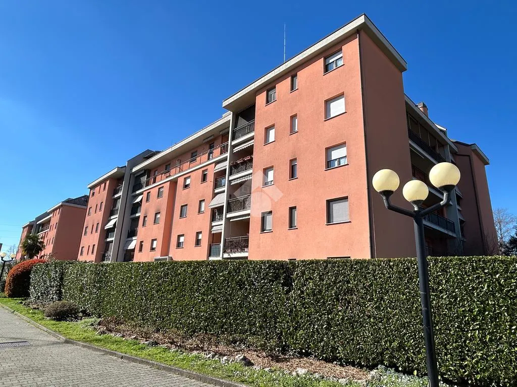 Extérieur - Four-Room Apartment with Pool in Settimo Milanese