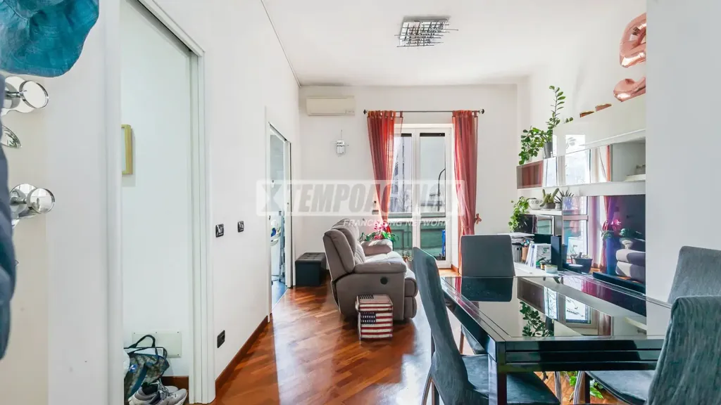 Séjour - Appartement 2 pièces à IT
