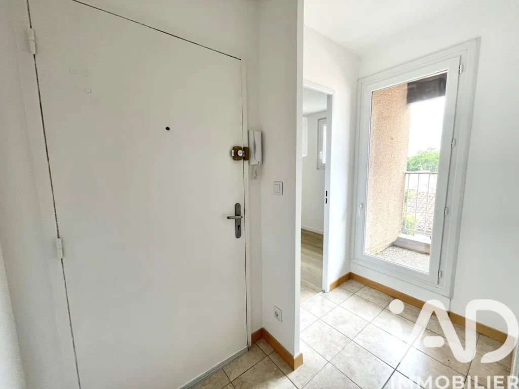 Hallway - Bright 2-Bedroom Apartment with Balcony in Narbonne