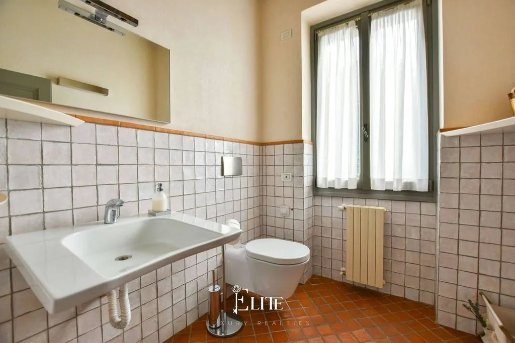 Vannitoad - Historic Villa with Private Garden in Azzate