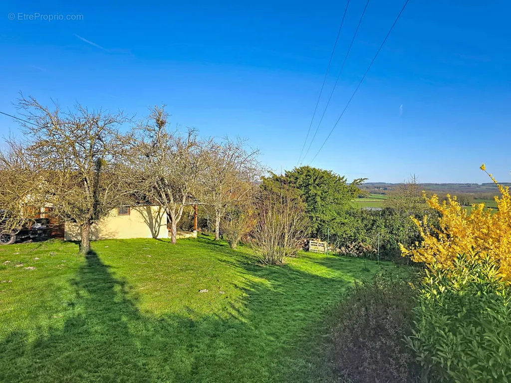Jardin - Maison de campagne avec vue sur la campagne à Sancerrois