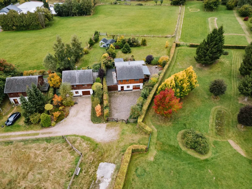 Õhuvaade - Chalet with Jacuzzi in Saint-Vith