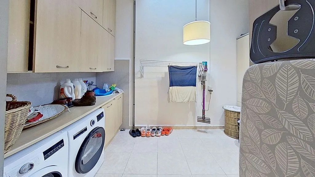 Buanderie - Luxury House with Lift in Sabadell Centre