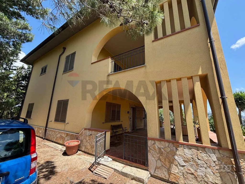 Extérieur - Bifamiliar Villa with Garden in Caltanissetta