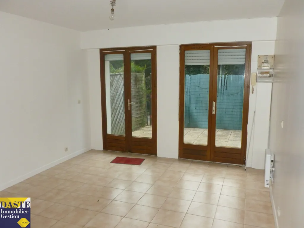 Toad - Studio with Terrace in Resid