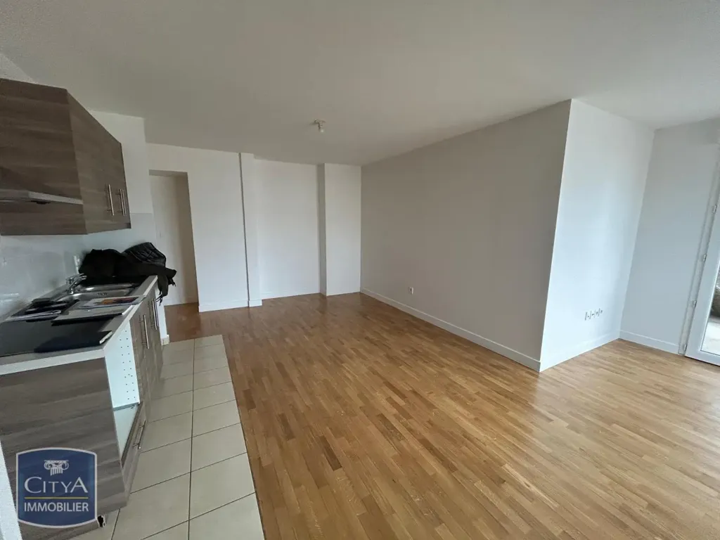 Cuisine - Appartement 3 Pièces avec Balcon à Nanterre