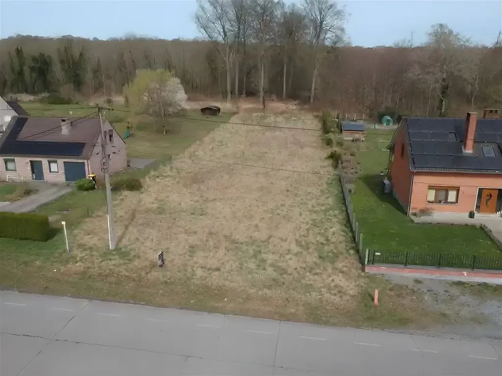 Õhuvaade - Buildable Plot with 21.5m Façade in Baudour