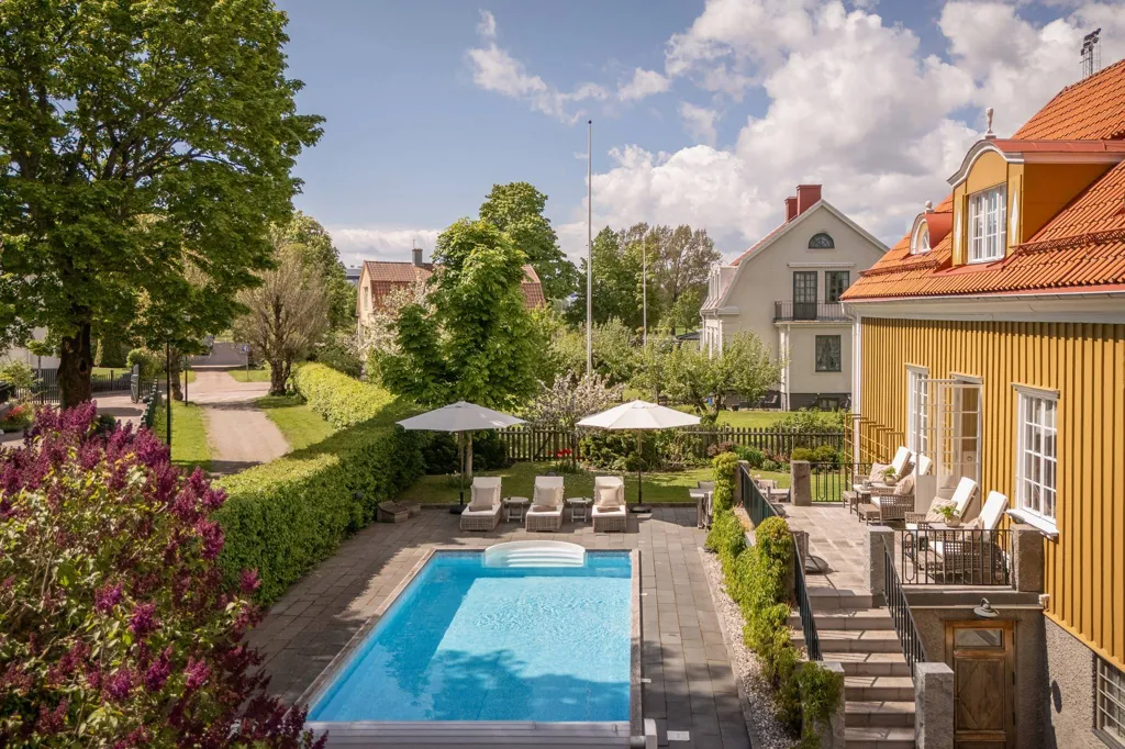 Piscine - Characterful Villa with Pool in Klara, Karlstad