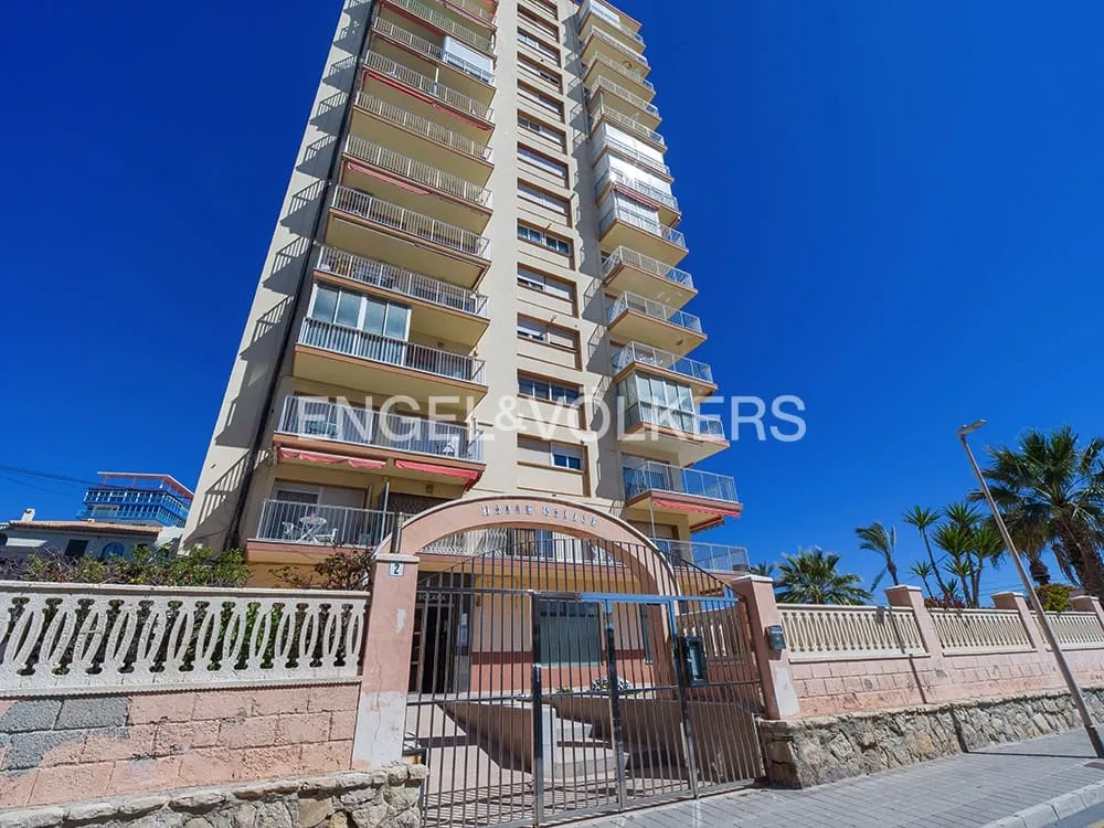 Exterior - Beachfront Apartment with Sea View in El Campello
