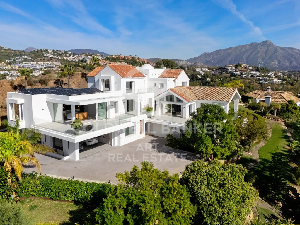 Välivaade - Contemporary Mediterranean Villa with Panoramic Views in Benahavís