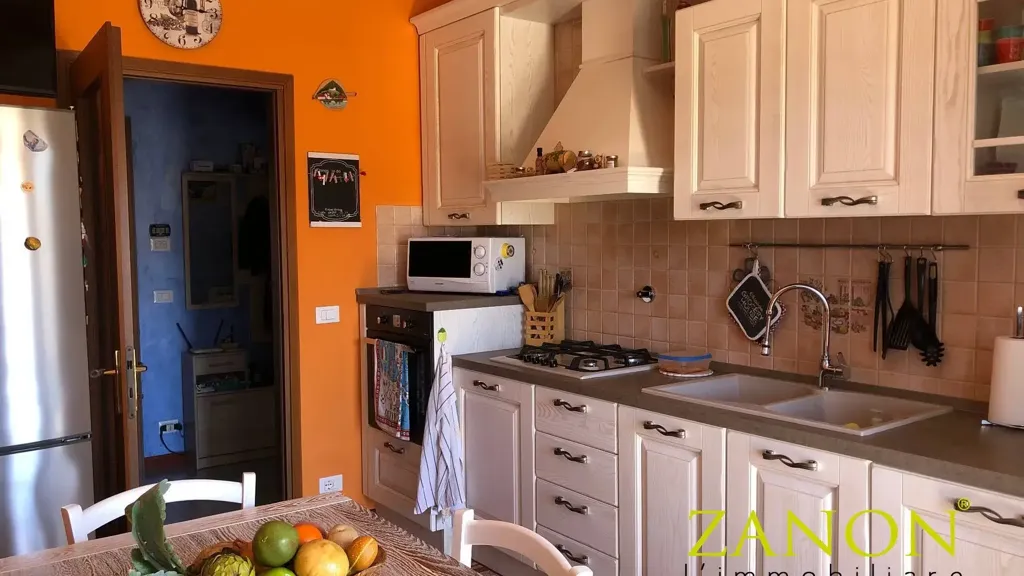 Köök - Apartment with Terraces in Savogna d'Isonzo