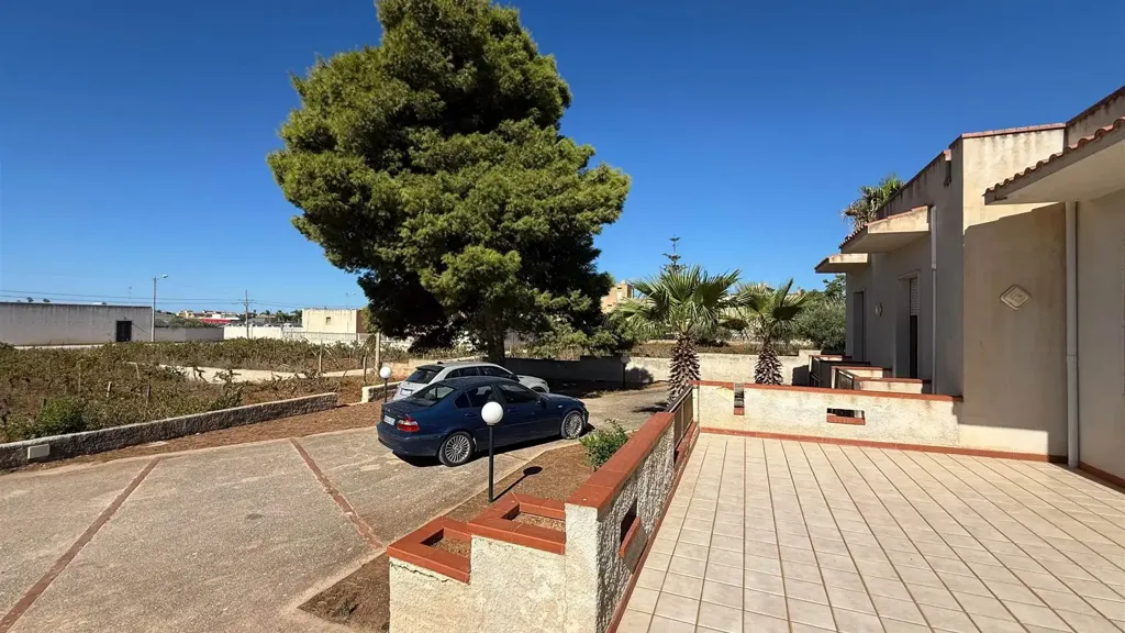 Välivaade - Villa with Garden in Contrada Berbarello, Marsala
