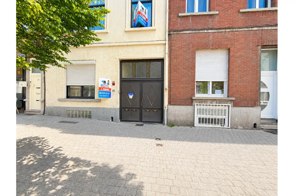 Extérieur - Appartement avec Hall d'Entrée à Molenbeek-Saint-Jean