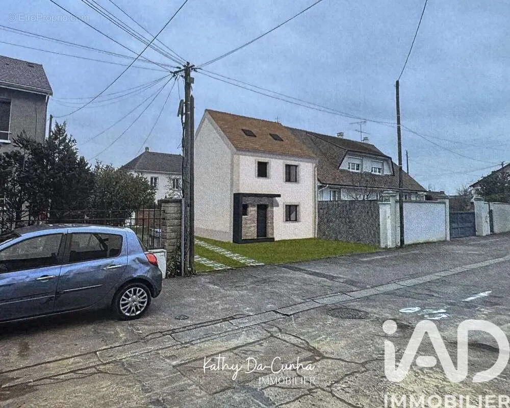 Välivaade - Approved Plot with Permitted Construction in Mantes-La-Jolie