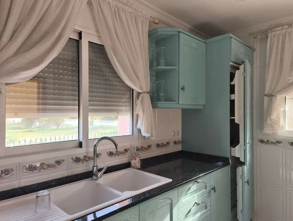 Kitchen - Single-Story Villa with Pool in Jalón, Valencia