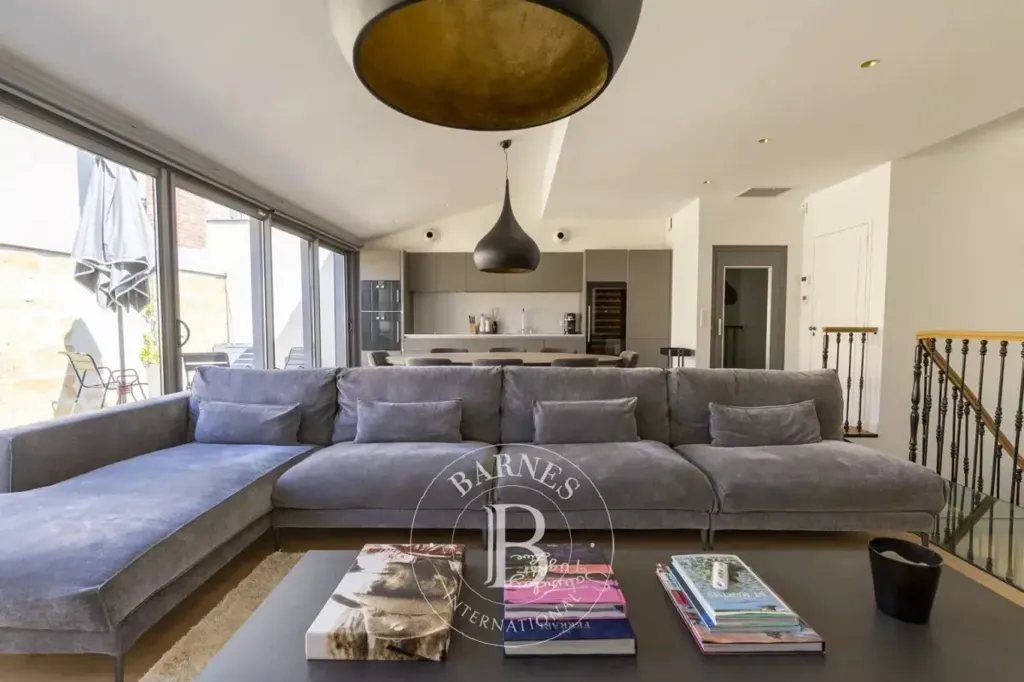 Soggiorno - Luxury Duplex with Balcony in Bordeaux