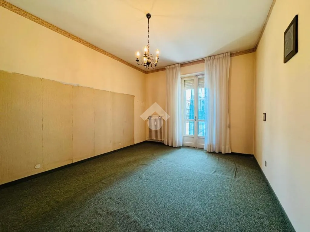 Pièces - Central 5-Bedroom Apartment in Rivoli