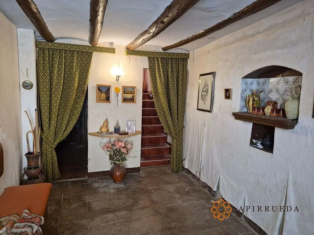 Esik - Chalet with Balcony in Sástago