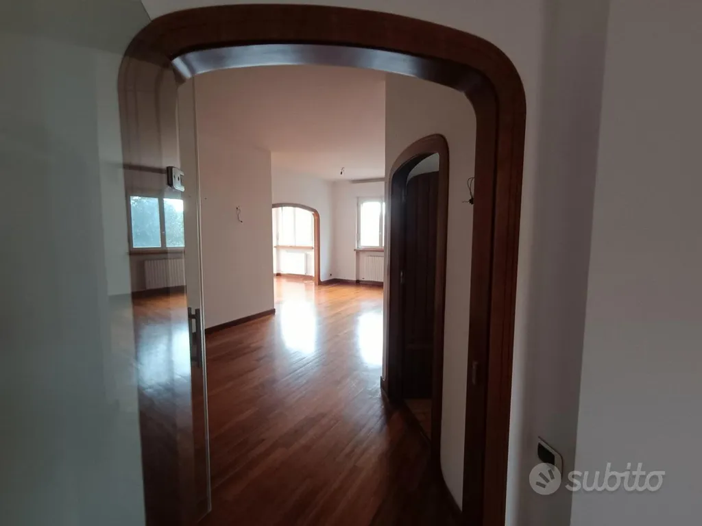 6-room house in IT