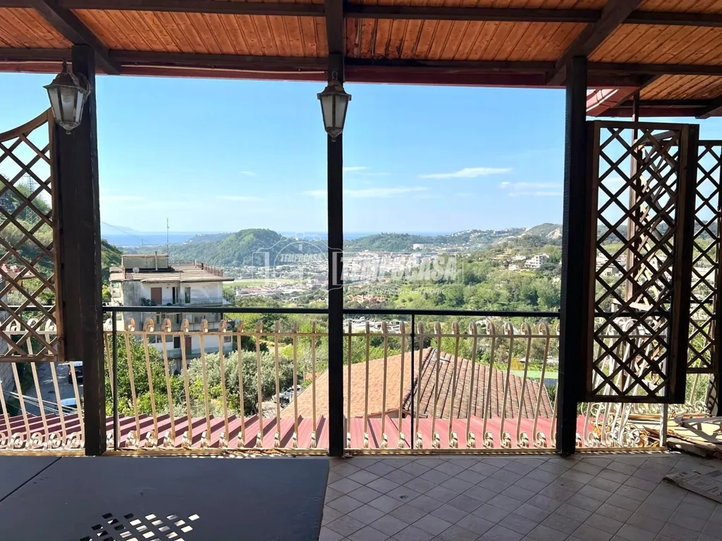 Terrass - Attic with Panoramic Terrace in Naples