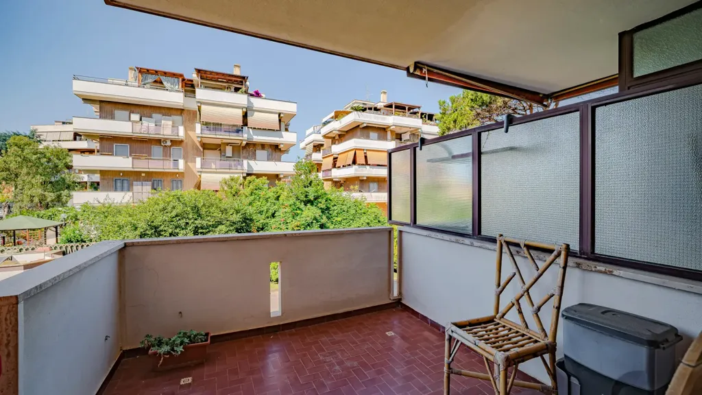 Rõdu - Apartment with Parking in Torvaianica Centre
