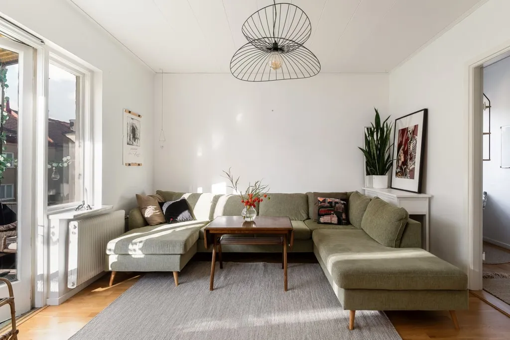 Soggiorno - Apartment with West-Facing Balcony in City Proximity