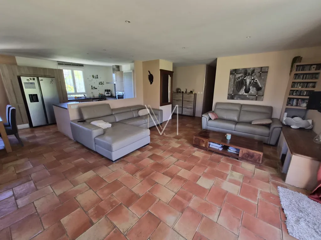 Séjour - Maison Luxueuse avec Piscine au Plan-de-la-Tour