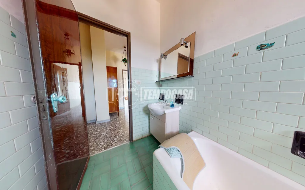 Salles de bain - Appartement 3 pièces à IT