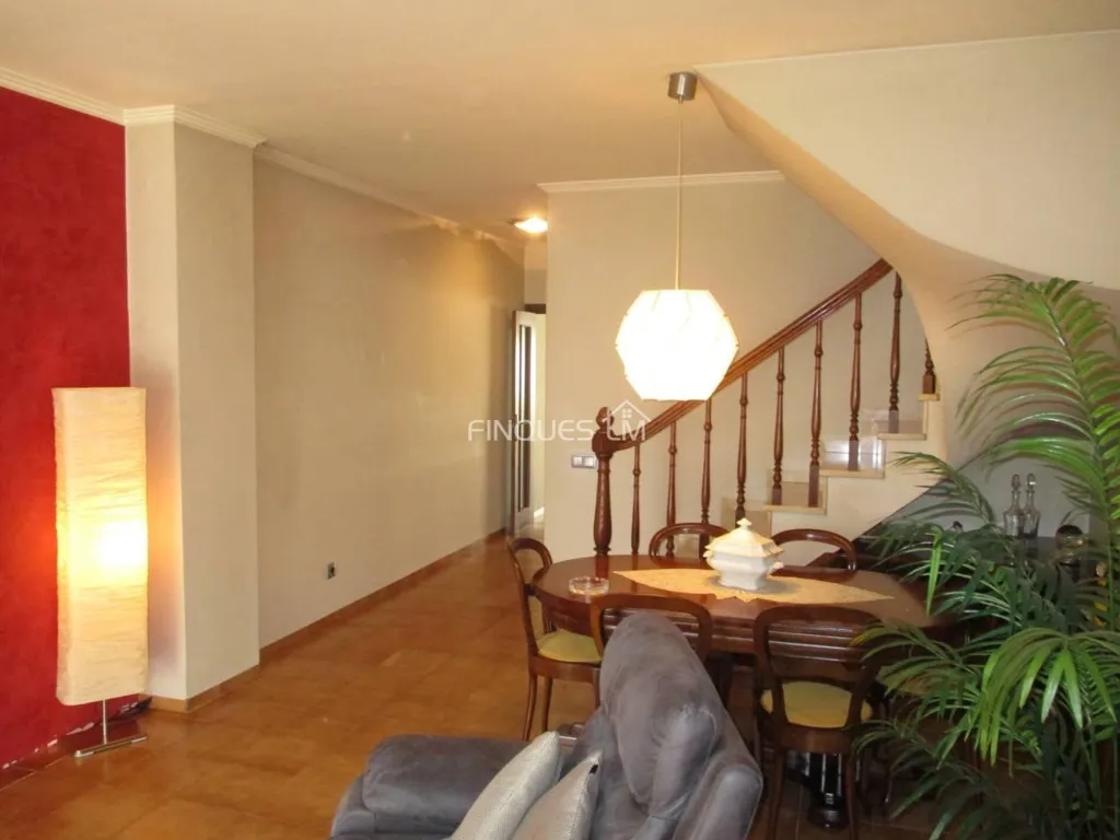 Elutuba - Duplex with Terrace in Tordera