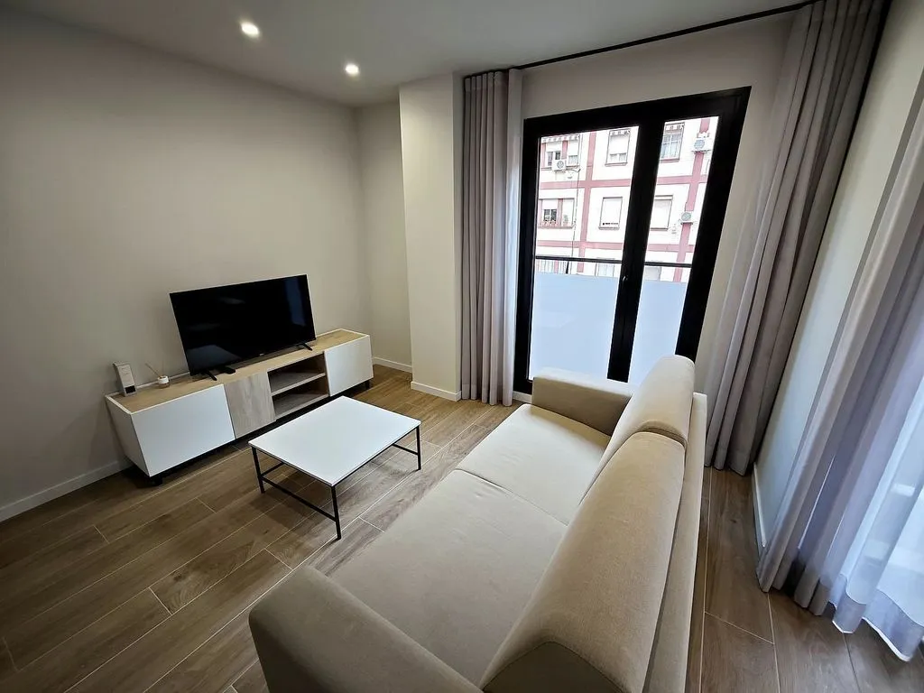 Elutuba - Modern Chalet with Balcony in Aiora