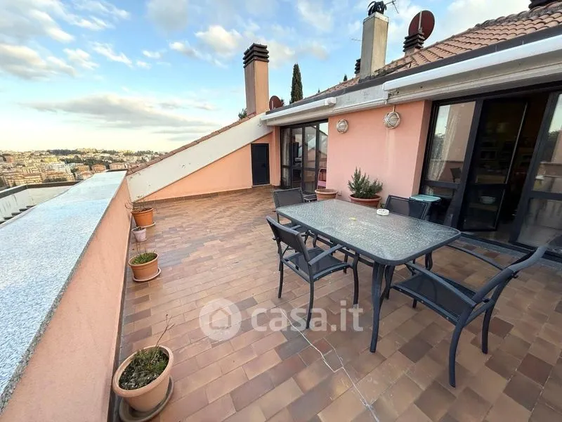 Terrasse - Mansard Attico with Panoramic View in Macerata