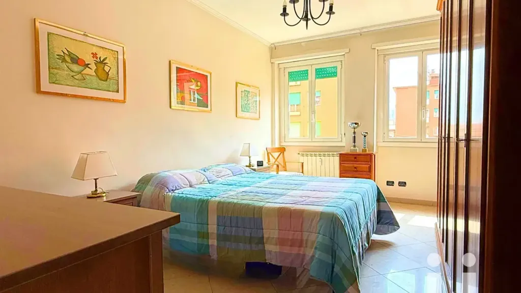 Bedrooms - 3-Bedroom Apartment with Balcony in Conca d'Oro, Rome