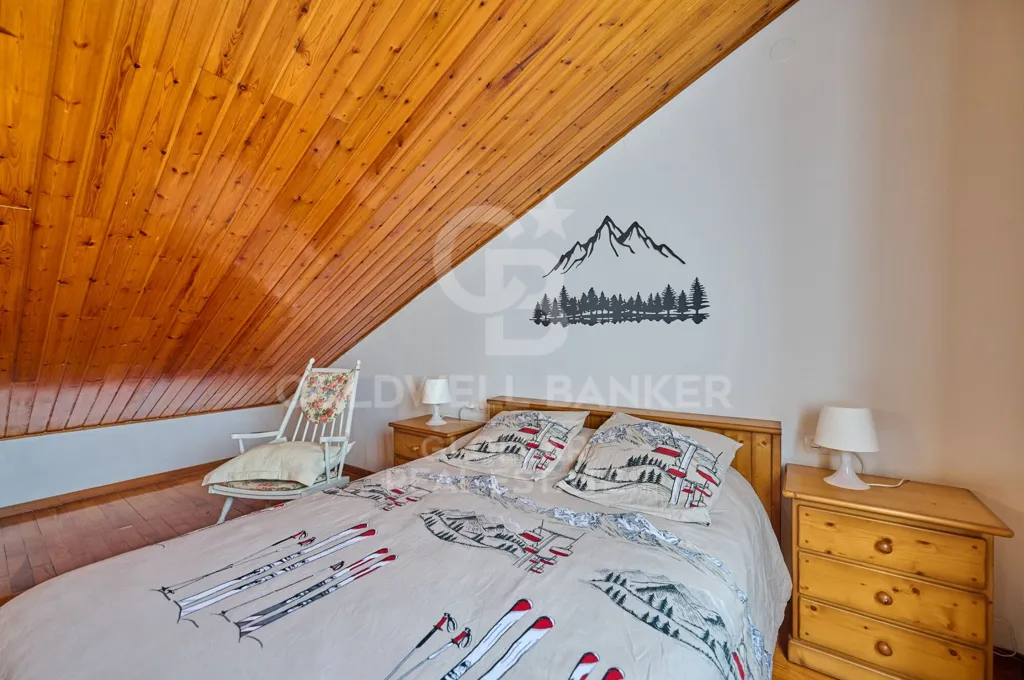 Magamistoad - Penthouse with Ascender in Puigcerdà