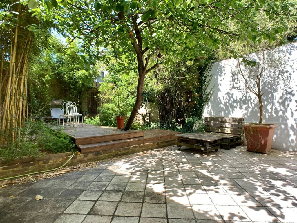 Terrace - Luxury House with Garden in Bordeaux
