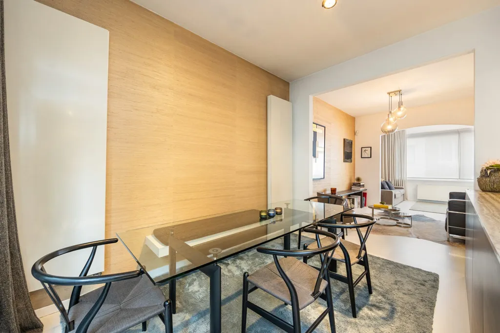 Salle à manger - Duplex Contemporain avec Garage à Anvers