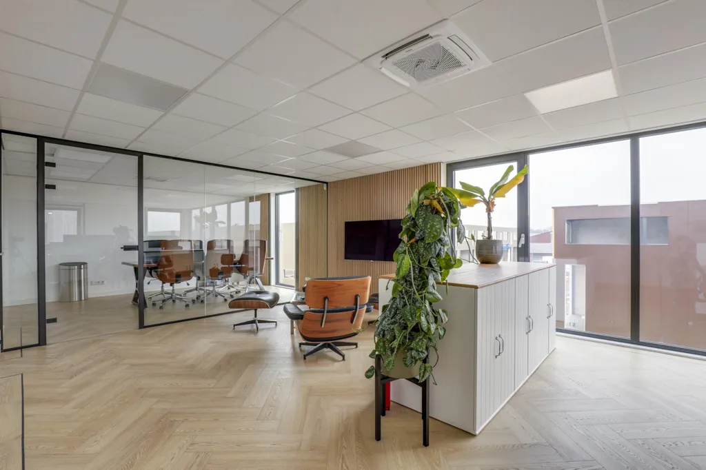 Kabinet - Ärihoone asukohas Utrecht