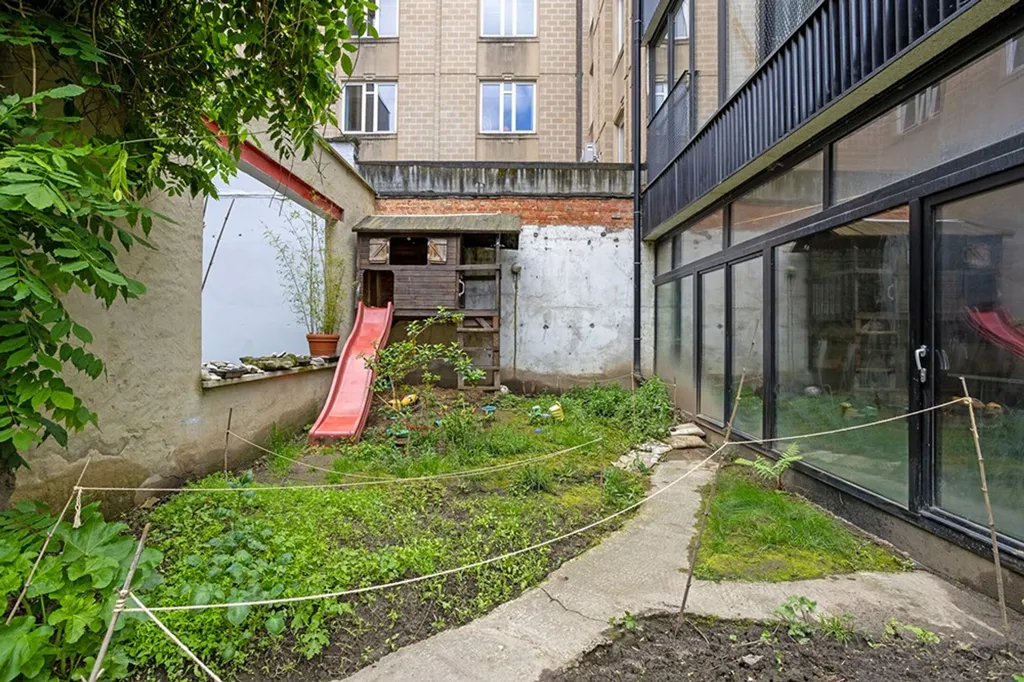 Jardin - Maison Rénovée avec Terrasse à Proximité de 12 m²