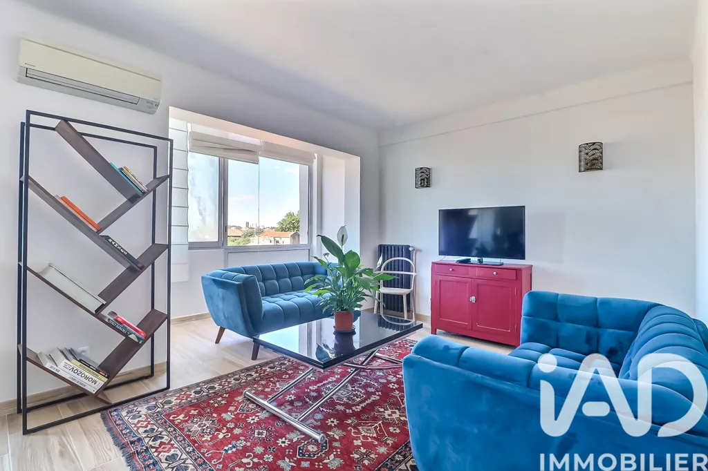 Soggiorno - Fully Renovated Apartment with Terrace in Nîmes