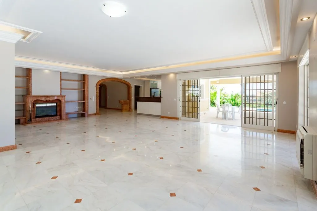Living Room - Luxury Villa with Pool in Rio de Mouro