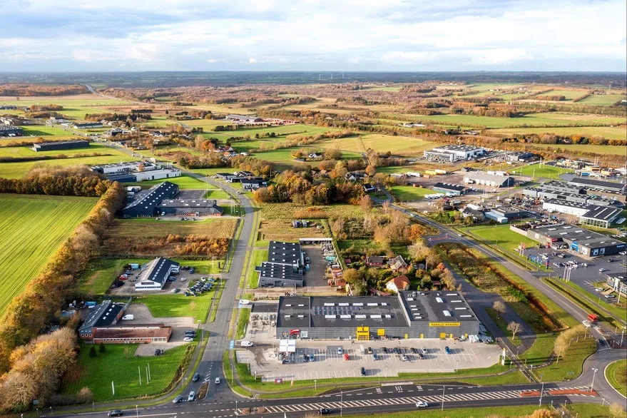 Vue aérienne - Development Plot with Retail Potential in Vejen