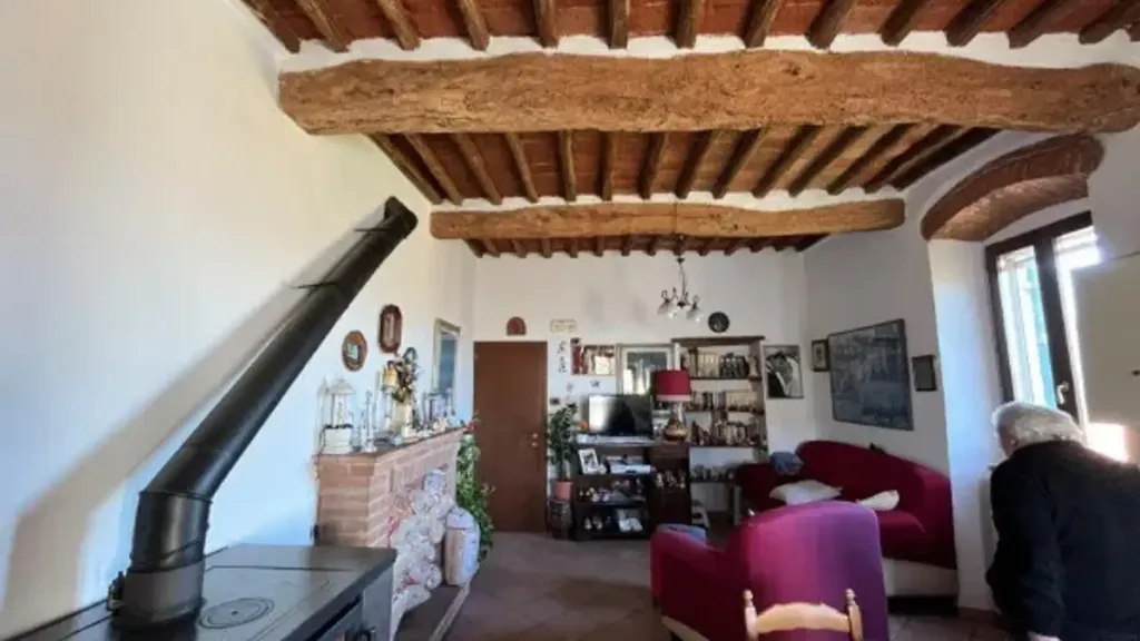 Soggiorno - Restored Apartment in Castle Walls, Macereto