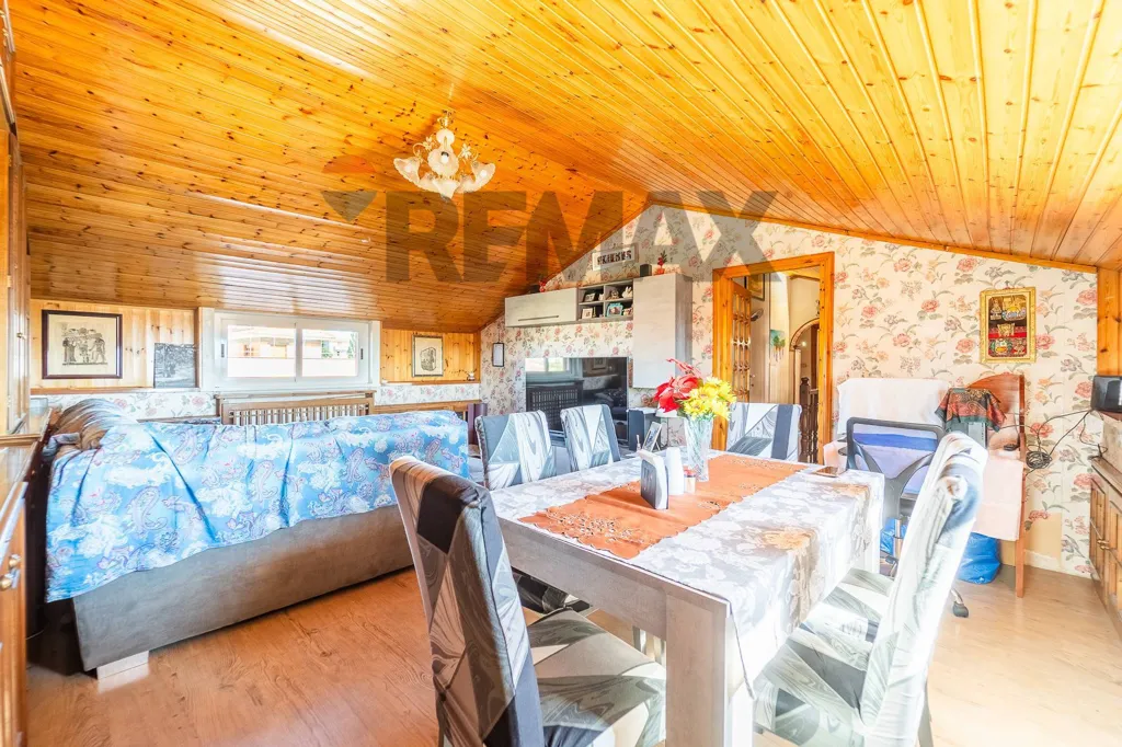 Sala da pranzo - Chalet-Style Apartment with Terrace in Case Rosse