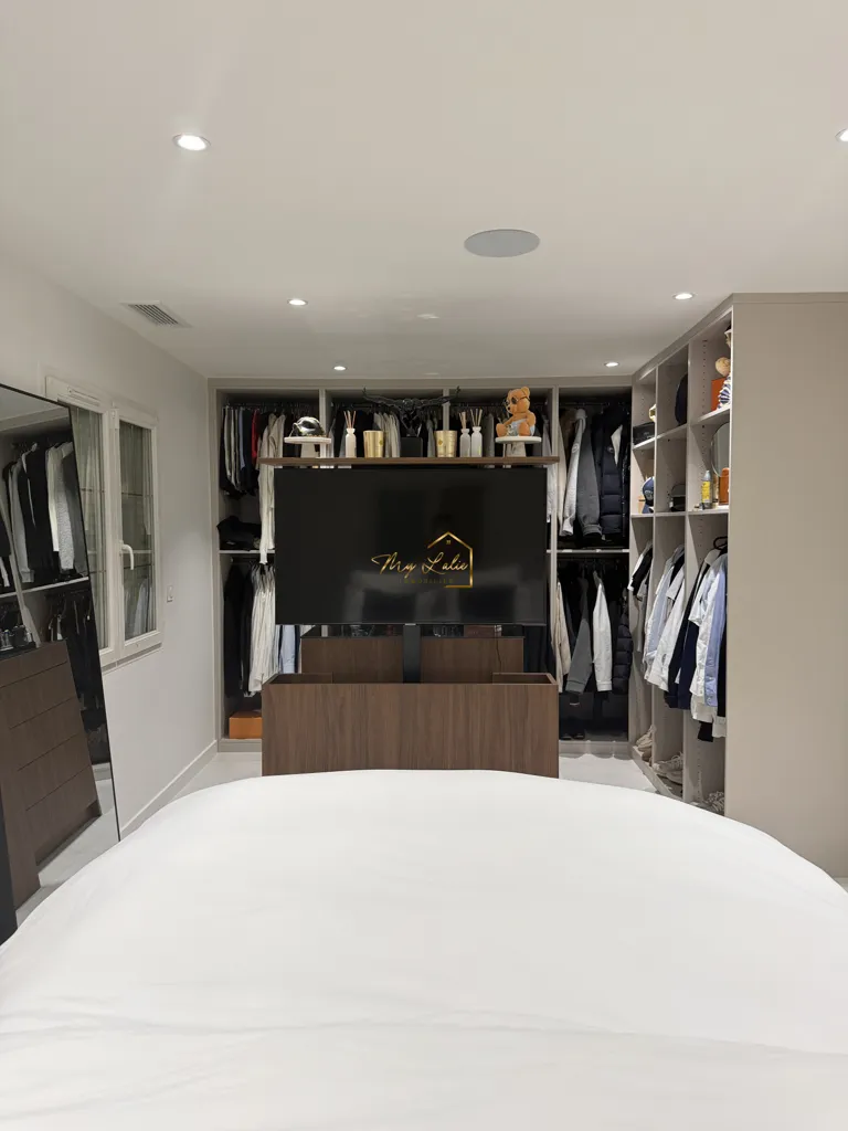 Chambres - Villa Contemporaine avec Piscine Intérieure à Environnement Préservé