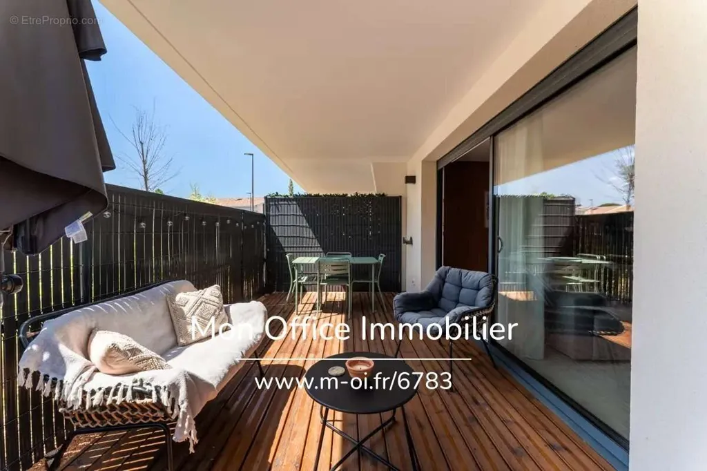 Terrass - Modern Apartment with Terrace in Eguilles